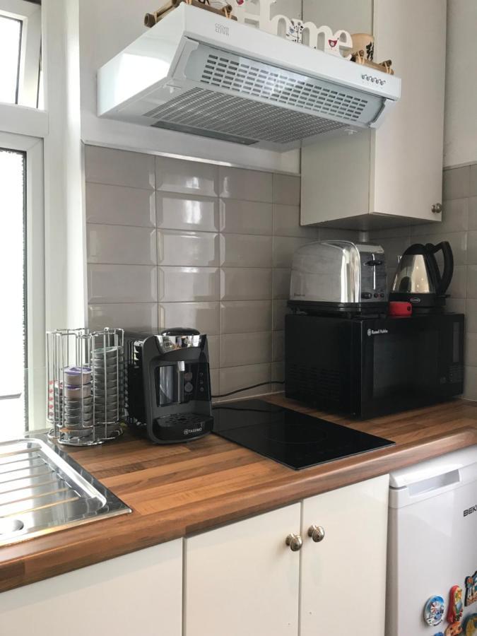 Studio Apartment Rainham  Eksteriør billede
